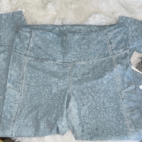 lululemon athletica Pants - Lululemon Blue Patterned Shorts